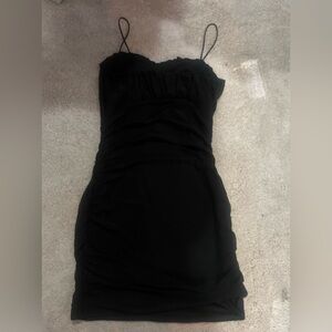 ❤️ Black Short Dress with Ruching